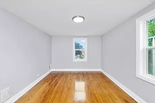 307 Geneva Ave, Bellwood, IL 60104 - Photo 8