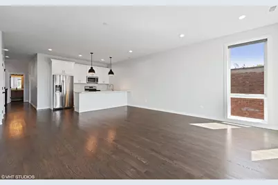 648 E Bowen Avenue #3, Chicago, IL 60653 - Photo 8