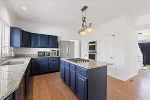 2321 Steeple Chase Circle W, Libertyville, IL 60048 - Photo 16