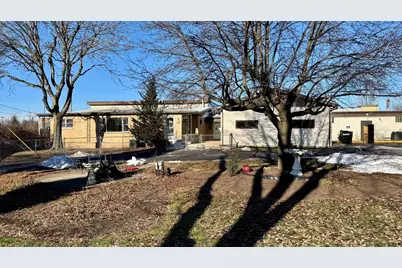 304 E Hawthorne Drive #304, Round Lake Beach, IL 60073 - Photo 4