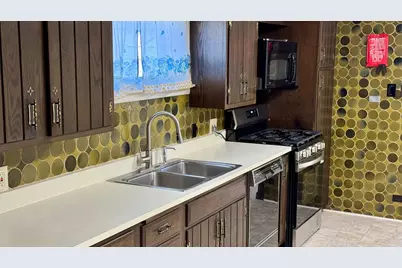 304 E Hawthorne Drive #304, Round Lake Beach, IL 60073 - Photo 16
