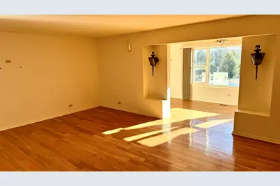 304 E Hawthorne Drive #304, Round Lake Beach, IL 60073 - Photo 10