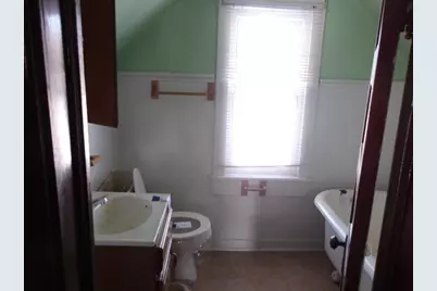 306 S Oakwood Street, Oakwood, IL 61858 - Photo 10