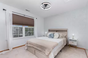 1796 S Wentworth Cir, Romeoville, IL 60446 - Photo 12