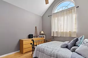 221 Sandy Point Ln, Lake Zurich, IL 60047 - Photo 38