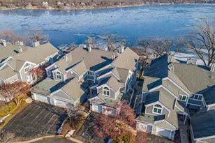 221 Sandy Point Ln, Lake Zurich, IL 60047 - Photo 2