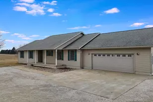 8735 N 2000 E Rd, Fairbury, IL 61739 - Photo 8