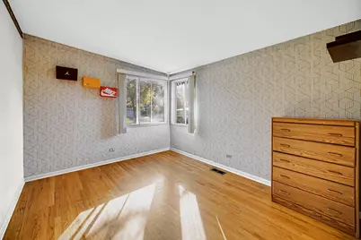 714 W Pleasant Street, Villa Park, IL 60181 - Photo 16