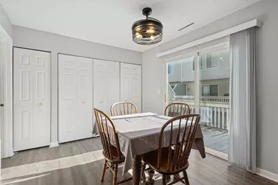 307 E Victoria Circle, North Aurora, IL 60542 - Photo 10