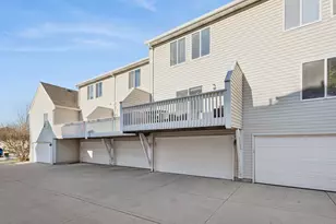 307 E Victoria Cir, North Aurora, IL 60542 - Photo 20