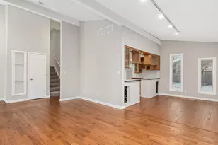 105 Blackhawk Dr, Minooka, IL 60447 - Photo 4