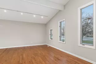 105 Blackhawk Dr, Minooka, IL 60447 - Photo 6