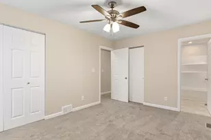 105 Blackhawk Dr, Minooka, IL 60447 - Photo 14