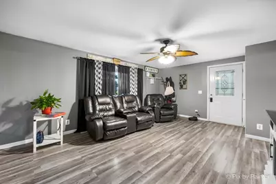 9416 Kemman Road, Hebron, IL 60034 - Photo 2