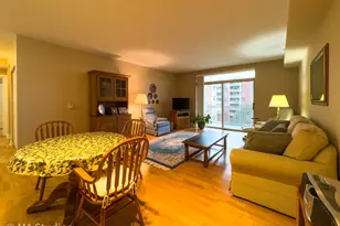 8400 Callie Ave, Morton Grove, IL 60053 - Photo 4