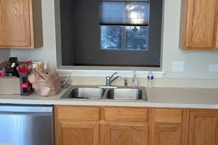 28764 W Pond View Dr, Lakemoor, IL 60051 - Photo 4