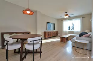 2232 Daybreak Dr, Aurora, IL 60503 - Photo 2