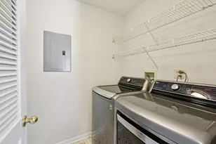 615 Grosse Pointe Cir, Vernon Hills, IL 60061 - Photo 22