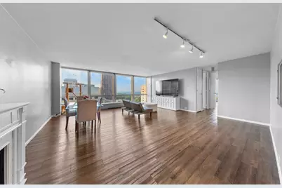 330 W Diversey Parkway #1508, Chicago, IL 60657 - Photo 2