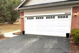 24129 W Walnut Circle, Plainfield, IL 60585 - Photo 2