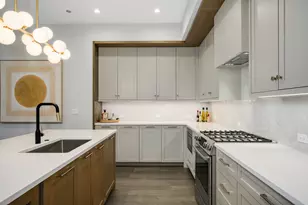 3037 N Lincoln Ave, Chicago, IL 60657 - Photo 6