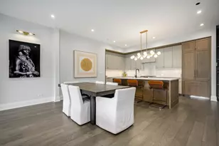 3037 N Lincoln Ave, Chicago, IL 60657 - Photo 10