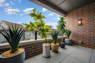 3037 N Lincoln Ave, Chicago, IL 60657 - Photo 14