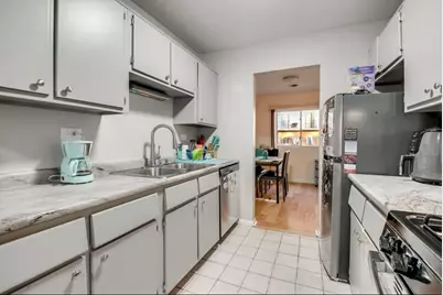 9621 S Karlov Avenue #104, Oak Lawn, IL 60453 - Photo 4