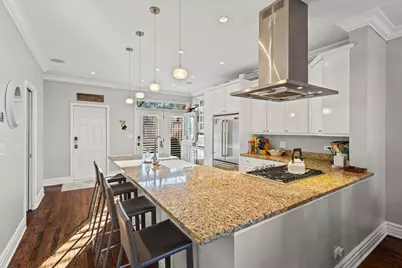 227 W Goethe Street, Chicago, IL 60610 - Photo 8