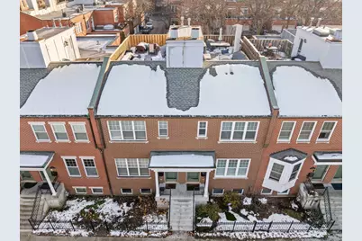 227 W Goethe Street, Chicago, IL 60610 - Photo 2