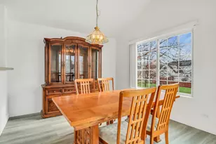 714 S Rosehall Ln, Round Lake, IL 60073 - Photo 6