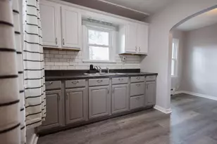 957 S 7th Ave, Kankakee, IL 60901 - Photo 8