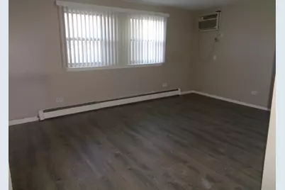 10748 S Harlem Street #1S, Worth, IL 60482 - Photo 2