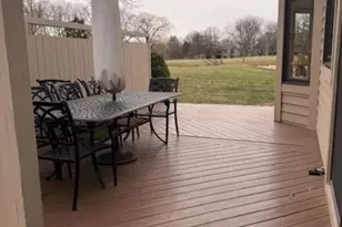 494 Shoreline Rd, Lake Barrington, IL 60010 - Photo 4