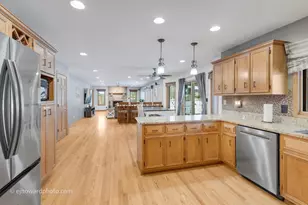 2821 Abbington Dr, New Lenox, IL 60451 - Photo 6