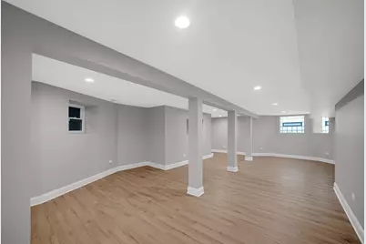 6527 S Vernon Avenue, Chicago, IL 60637 - Photo 10