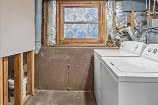 18951 Chestnut Ave, Country Club Hills, IL 60478 - Photo 8