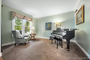 2819 Clarissa Ln, Aurora, IL 60502 - Photo 4