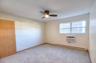 410 Cunat Blvd, Richmond, IL 60071 - Photo 8