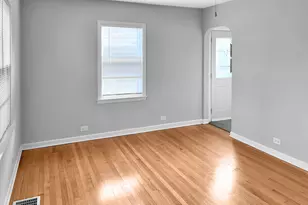 28 W 35th Pl, Steger, IL 60475 - Photo 6