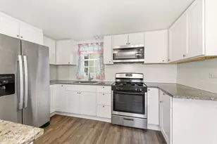 328 E Superior St, Ottawa, IL 61350 - Photo 12