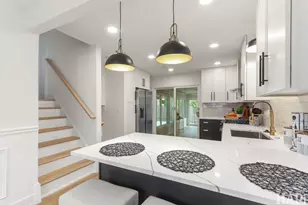 1942 Trail Ridge St, Arlington Heights, IL 60004 - Photo 10