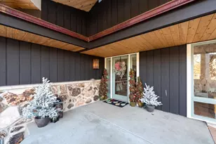 2655 Crestwood Ln, Riverwoods, IL 60015 - Photo 4