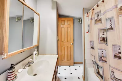 4116 E Lake Shore Drive, Wonder Lake, IL 60097 - Photo 20