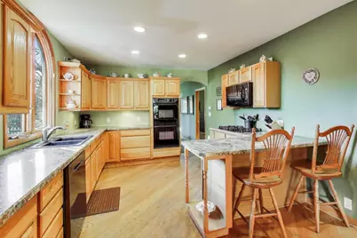 4116 E Lake Shore Drive, Wonder Lake, IL 60097 - Photo 4