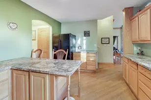 4116 E Lake Shore Dr, Wonder Lake, IL 60097 - Photo 6