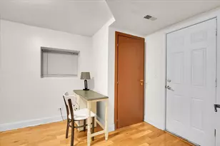 1647 W Sherwin Ave, Chicago, IL 60626 - Photo 16