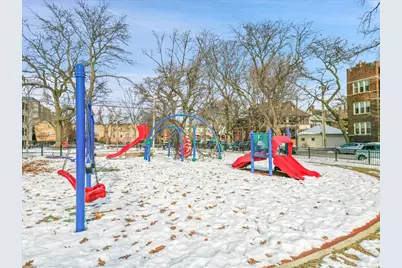 1647 W Sherwin Avenue #1, Chicago, IL 60626 - Photo 22