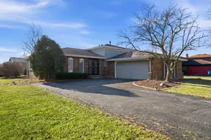 1200 Jacqueline Dr, Crete, IL 60417 - Photo 1