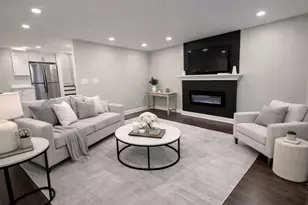 16024 Myrtle Ave, Harvey, IL 60426 - Photo 4